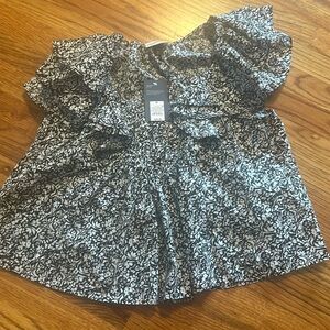 Universal Thread floral top